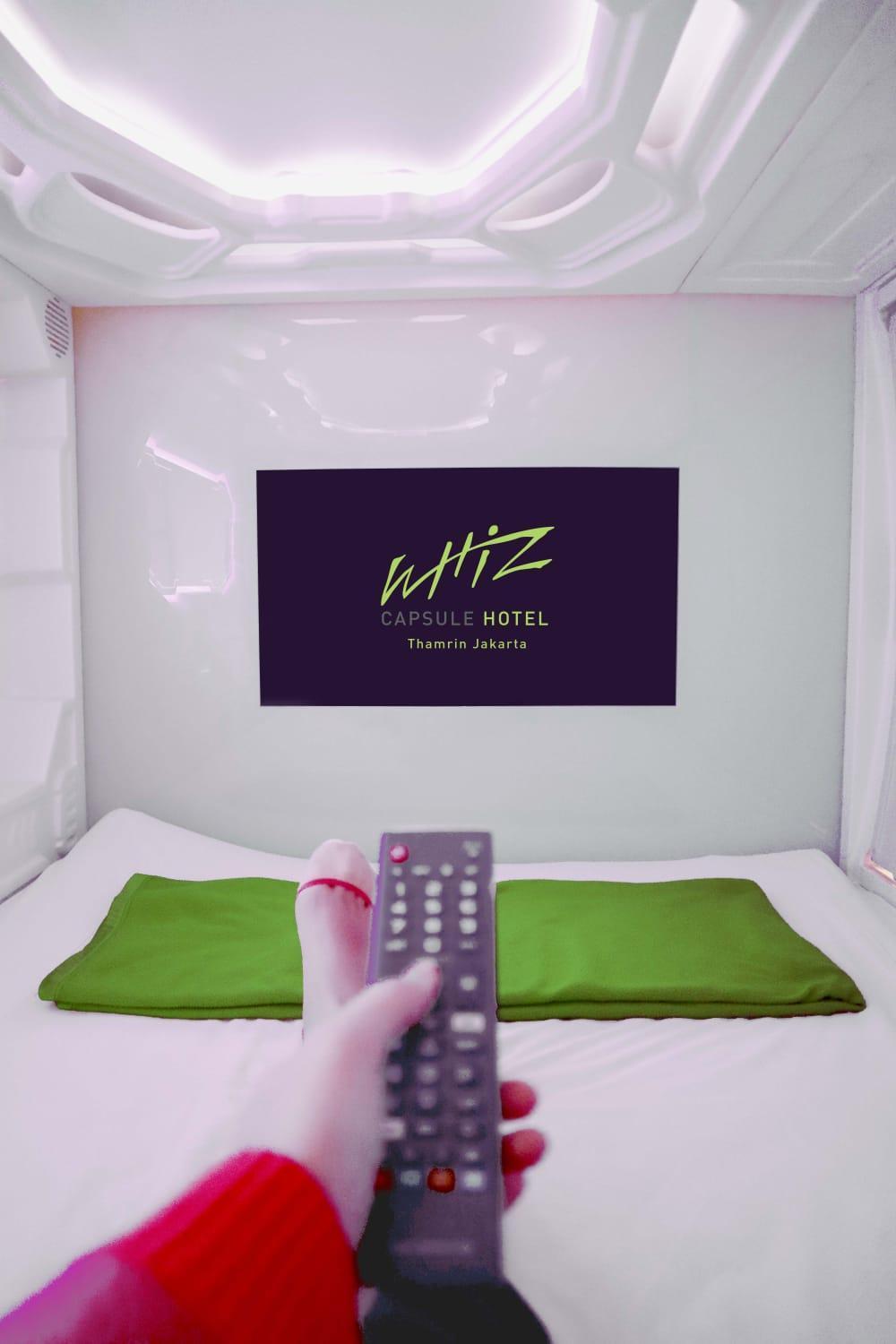 Whiz Capsule Hotel Thamrin Джакарта Екстериор снимка